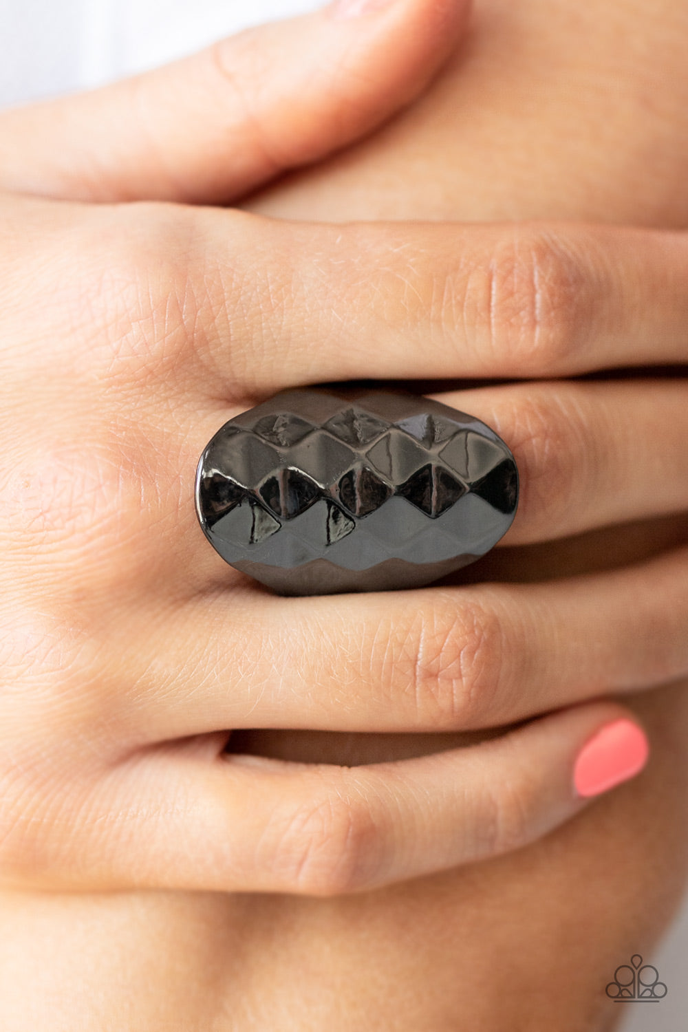Ferociously Faceted - Black